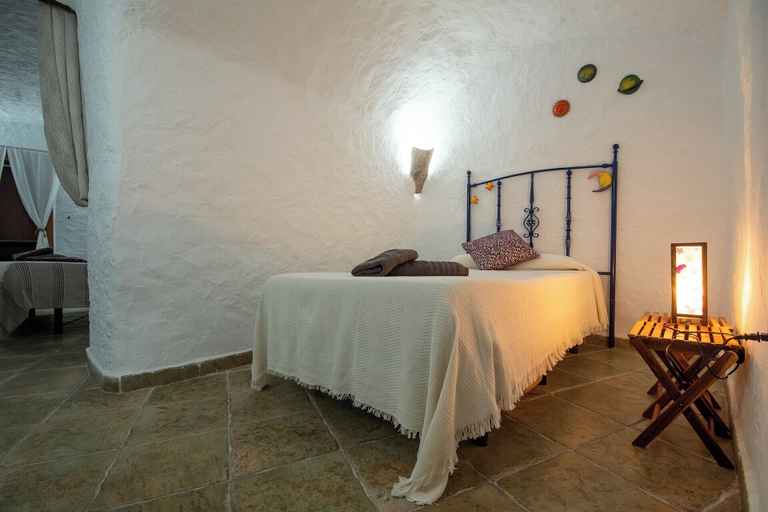 Bedroom 2, CUEVAS VICTORIA, Granada