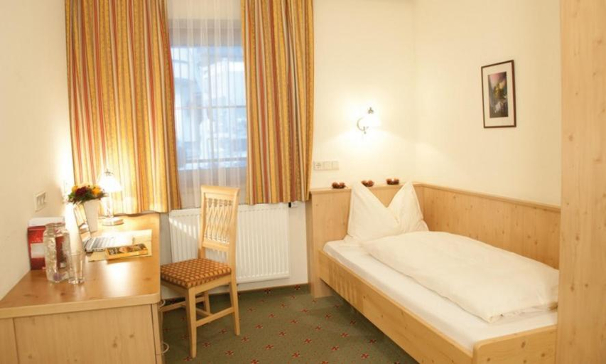 Bedroom 2, Hotel Garni Forelle, Schwaz