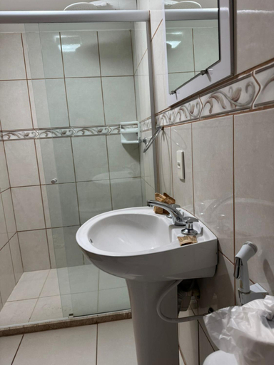 Bathroom 3, Pousada Crystal Palace, Petrópolis