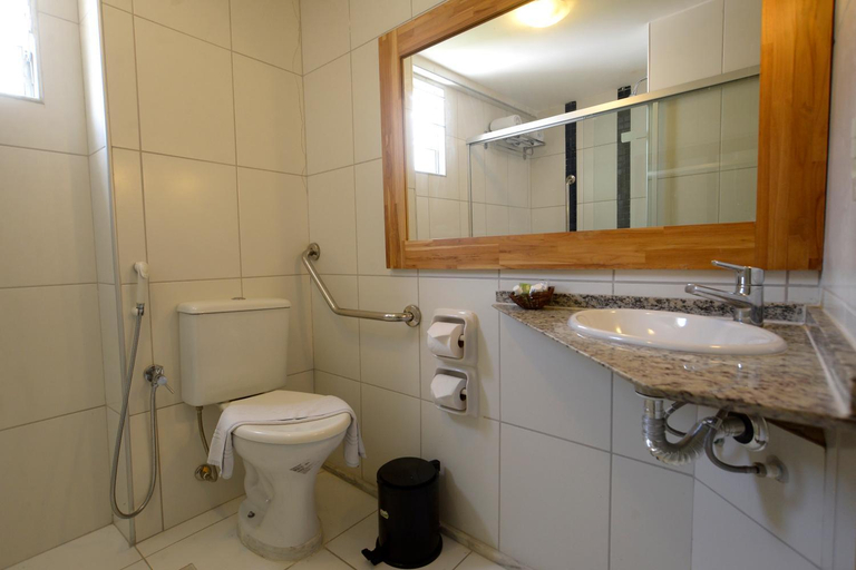 Bathroom 4, Rede Andrade Mar Hotel, Salvador
