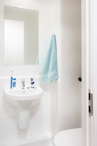 Bathroom 3, UHI Fort William – Campus Accommodation, Highland