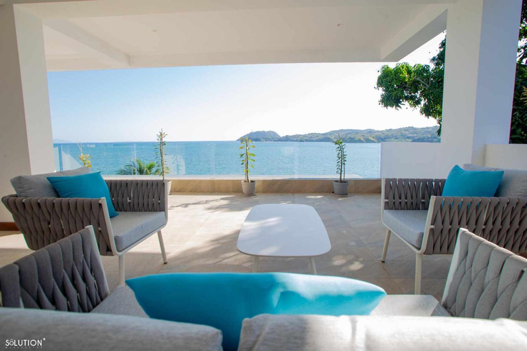 Others 4, Amako Beach House, Diana