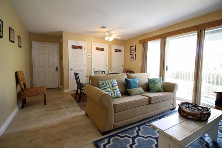 Others 1, Beachside Villas 1211, Walton