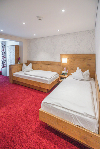 Bedroom 3, DEVA Hotel Renchtalblick, Ortenaukreis
