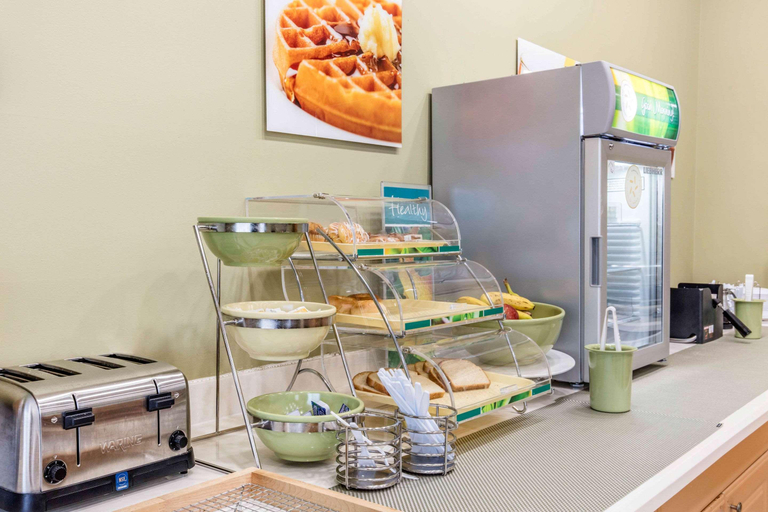 Food & Drinks, Quality Inn & Suites Pearl-Jackson, Rankin