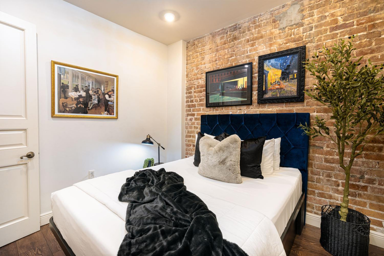 Bedroom 2, The Alexandre, Orleans
