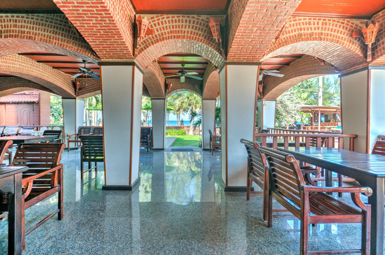 Food & Drinks 4, Palm Beach Resort & Hotel, Pran Buri
