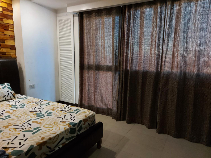 Bedroom 3, Posh Beds with City View and Pools, Mandaluyong