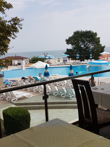 Bar 3, Arabella Beach, Balchik