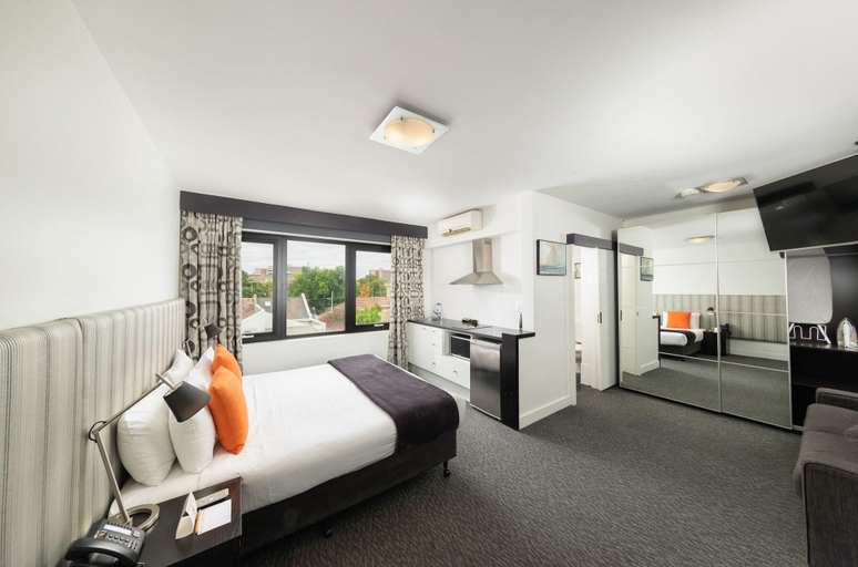 Bedroom 3, Comfort Hotel East Melbourne, Melbourne