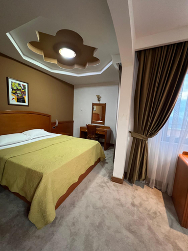 Bedroom 5, Hotel Princi i Arberit, Priština