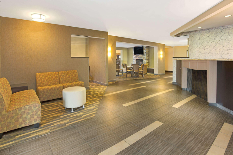 Public Area 2, Hawthorn Extended Stay by Wyndham Cincinnati/Sharonville, Cincinnati