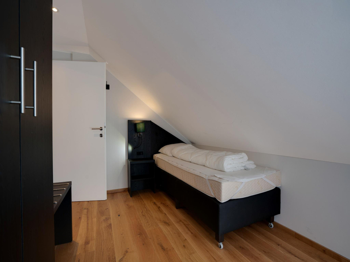 Bedroom 2, Chalet in Mauterndorf near Ski Slopes, Tamsweg