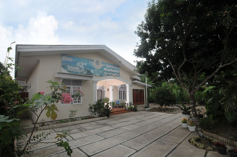 Exterior & Views, Merapi Singgalang Guest House, Bukittinggi