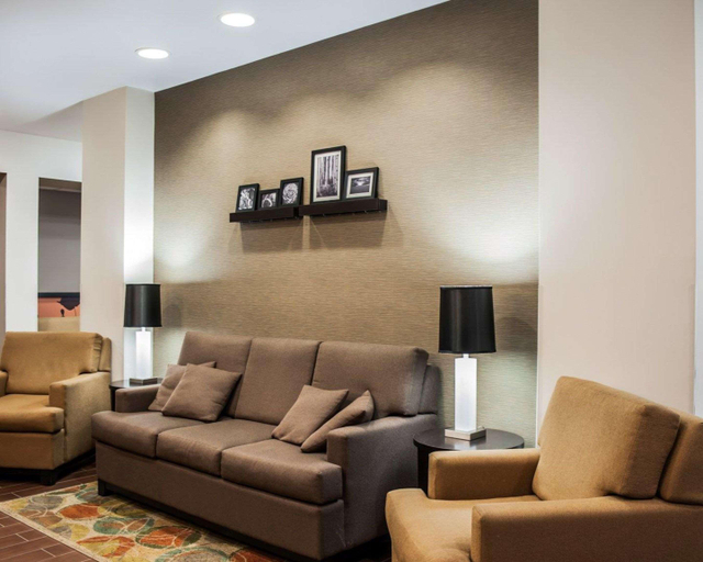 Public Area 3, Sleep Inn & Suites Fort Campbell, Christian
