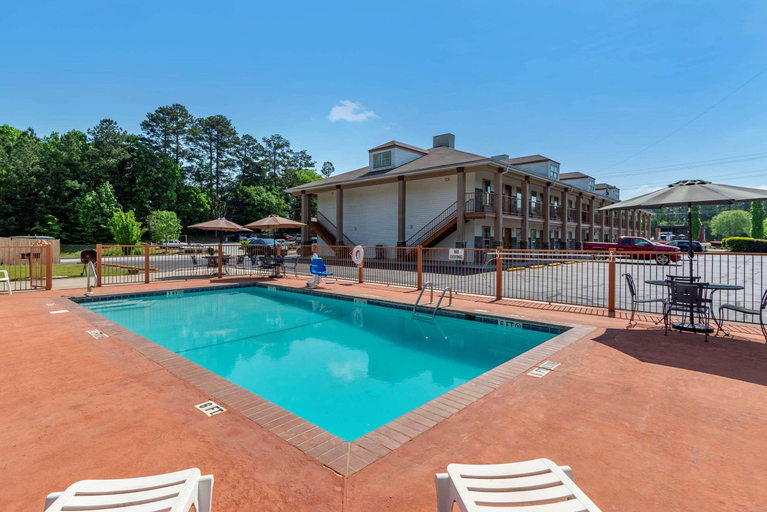 Sport & Beauty 5, Quality inn Covington, Newton