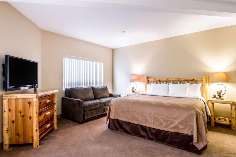 Bedroom 3, Quality Inn Selah North Park, Yakima