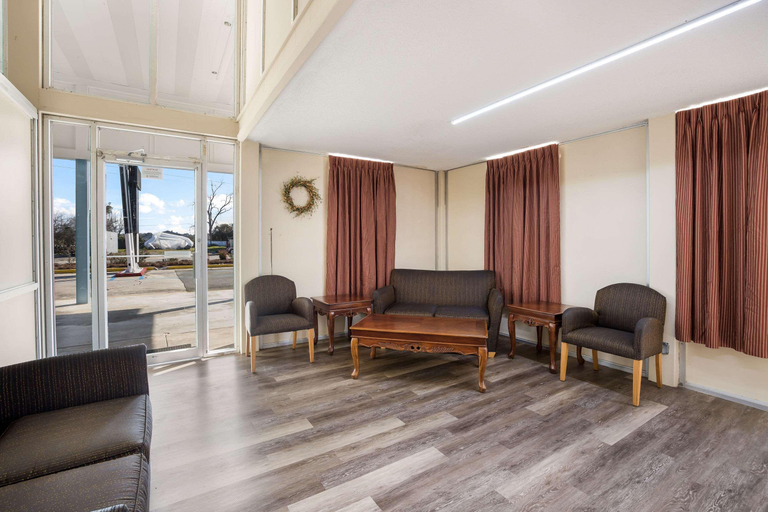 Public Area 2, Rodeway Inn Cecil, Cook