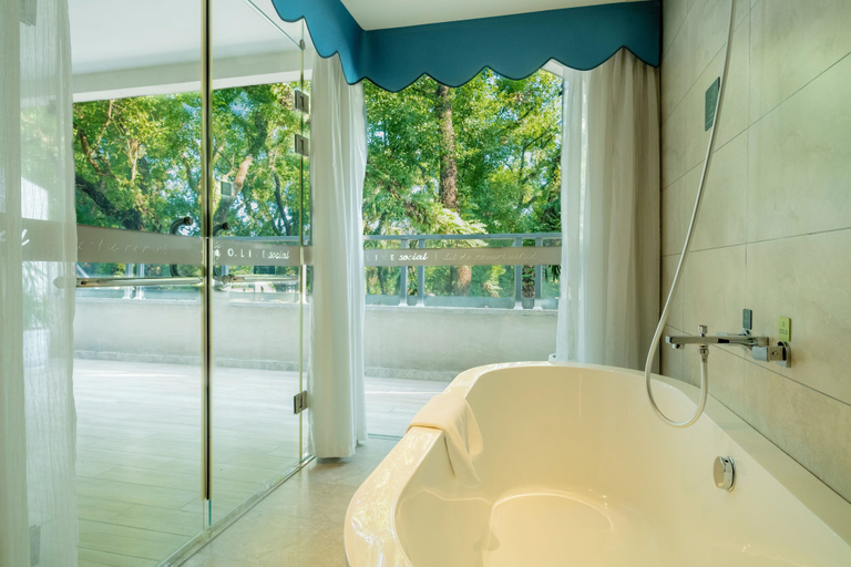 Bathroom 4, Guilin O-LIVE Social Hotel, Guilin