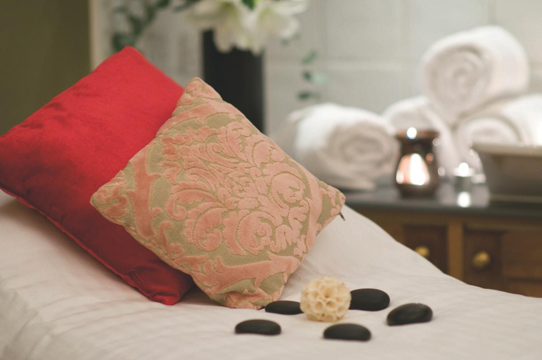 Bedroom 3, Macdonald Crutherland House, South Lanarkshire
