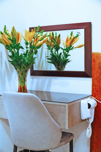 Others 5, Queen Hotel 2 - Ha Dong, Hà Đông