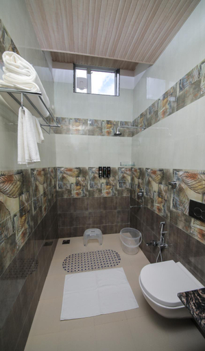Bathroom 4, Amritara Social Palace, Uttarkashi