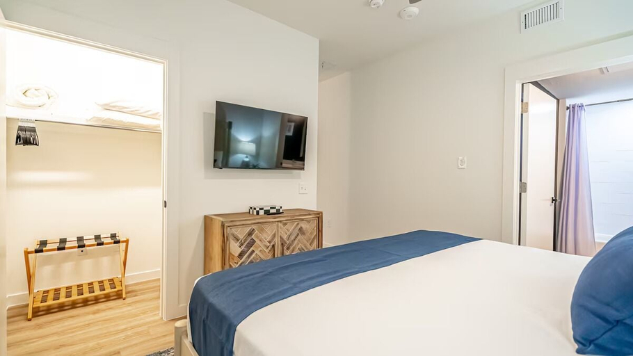 Bedroom 2, The Rambler Inn, Arlington