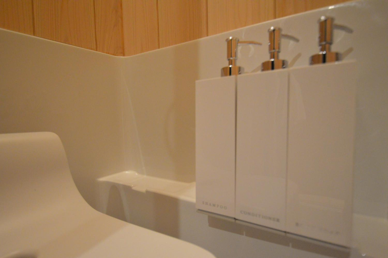 Bathroom 3, Rinn Kujofujinoki WEST, Kyoto