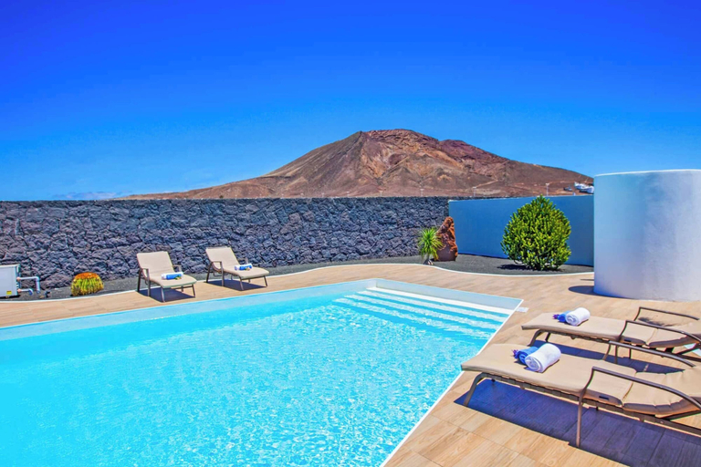 Others 4, Villa Esmeralda, Las Palmas