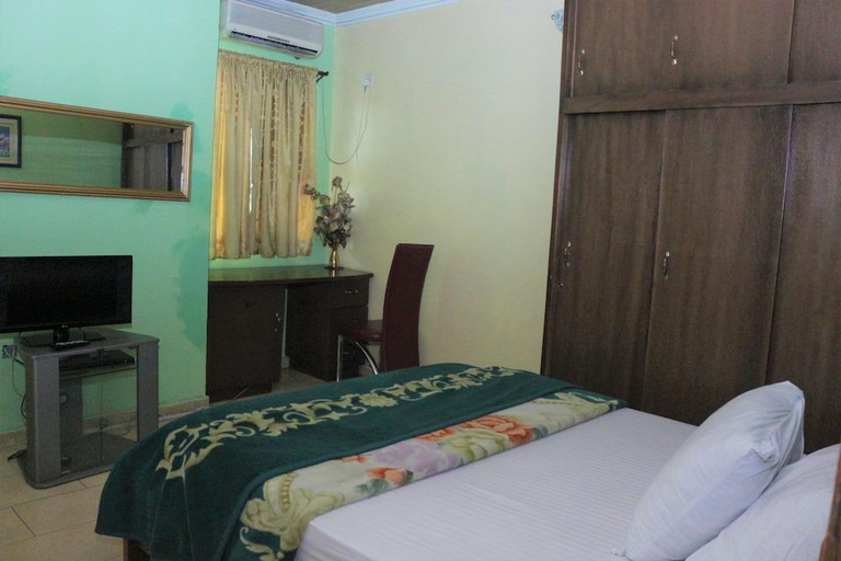 Bedroom, Chisam Suites, Obio/Akp
