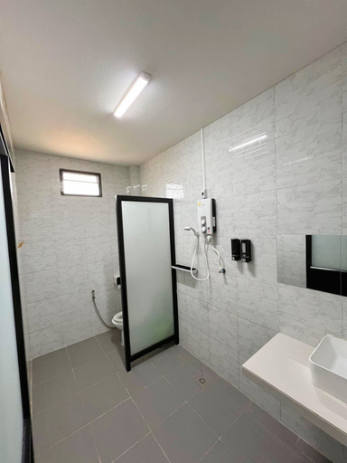 Bathroom 4, Samanta By The Hill, Pattaya