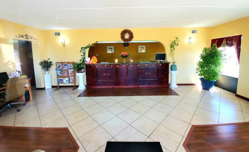 Public Area 3, Executive Inn Scottsville, Allen