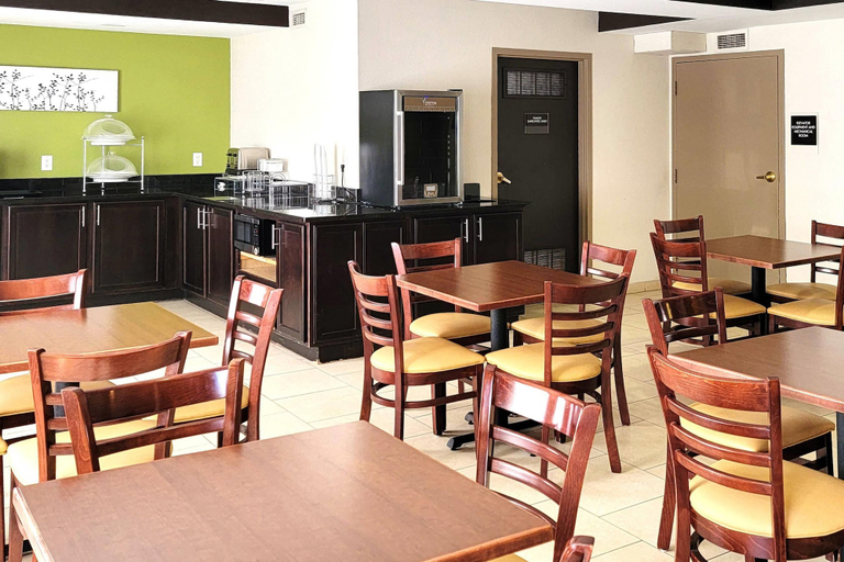 Food & Drinks 5, Sleep Inn Near Ft. Jackson, Richland