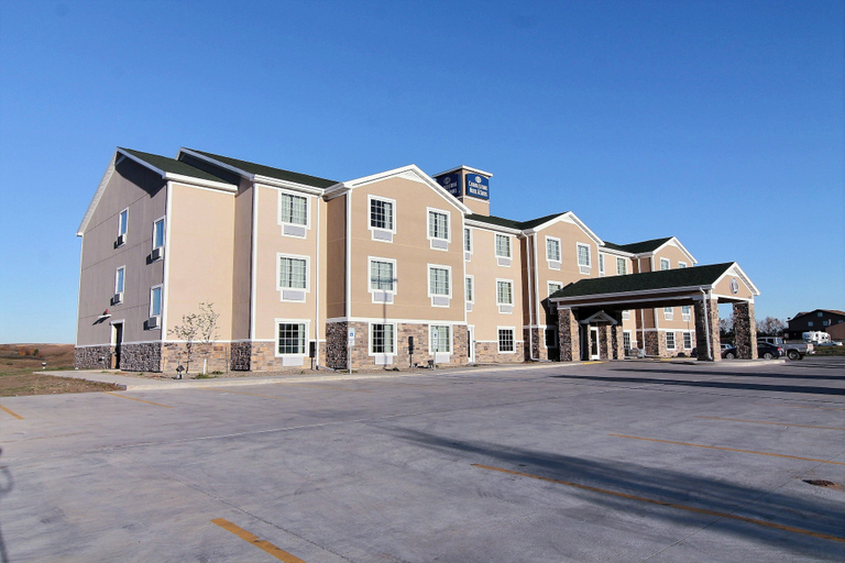 Exterior & Views 1, Cobblestone Hotel & Suites - Beulah, Mercer