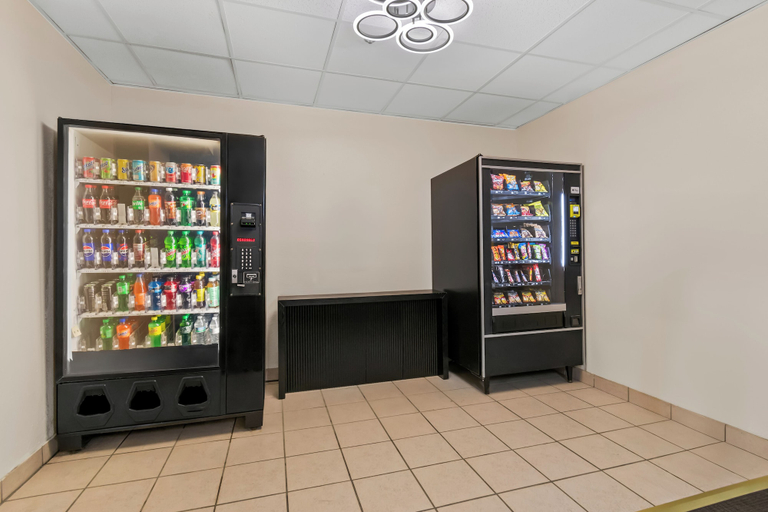 Food & Drinks 5, Scottish Inns & Suites Harrisburg - Hershey North, Dauphin