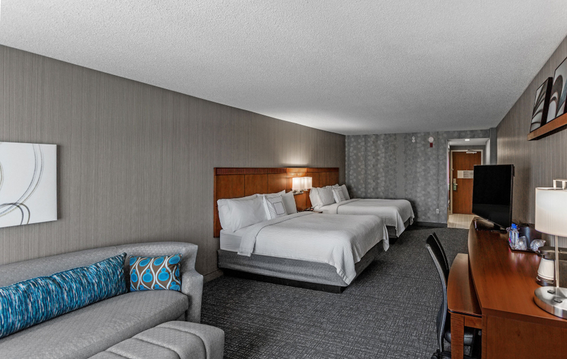 Bedroom 4, Courtyard by Marriott Easton-Columbus, Franklin
