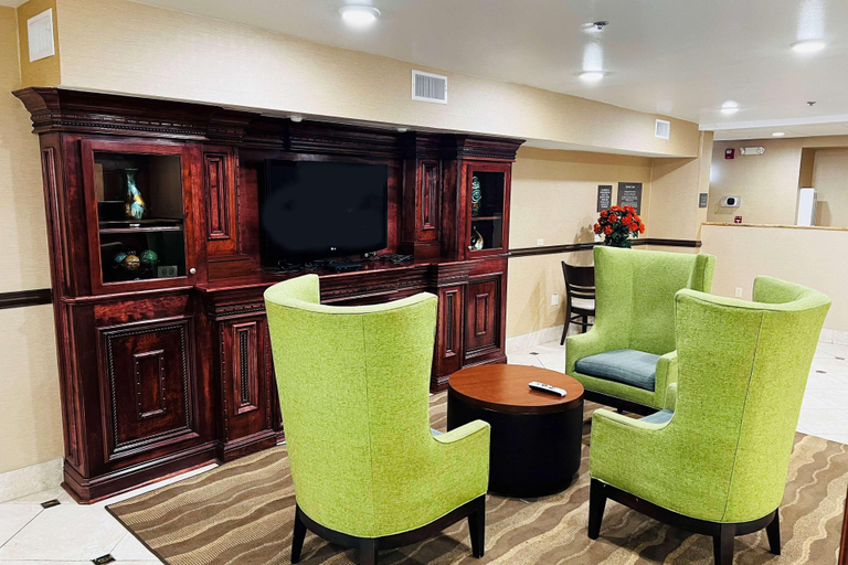 Public Area 2, Days Inn By Wyndham Jackson Downtown, Hinds
