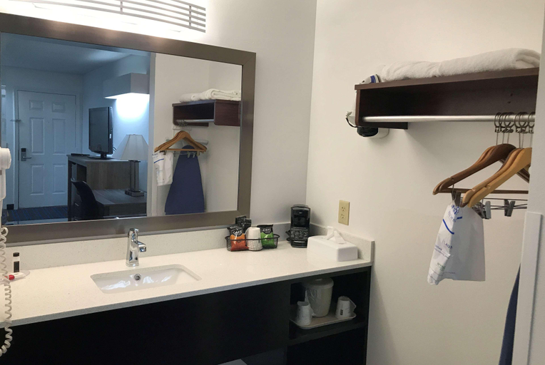 Bathroom 4, Baymont by Wyndham Anderson Clemson, Anderson