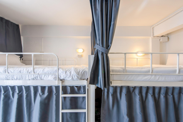 Bedroom 21