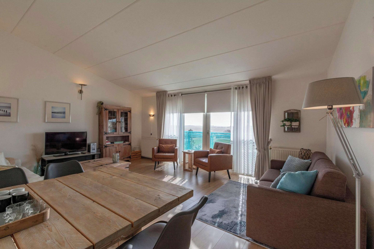 Others 5, Bright Coastal Hideaway, Den Helder