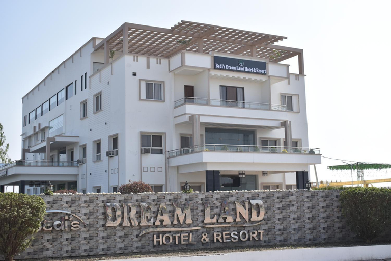 Exterior & Views, Bedi's Dream Land Hotel & Resort, Gonda
