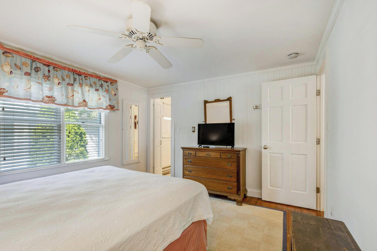 Bedroom 2, OAK Avenue 3, Sussex