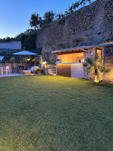 Exterior & Views 2, Blue Boutique, Salerno