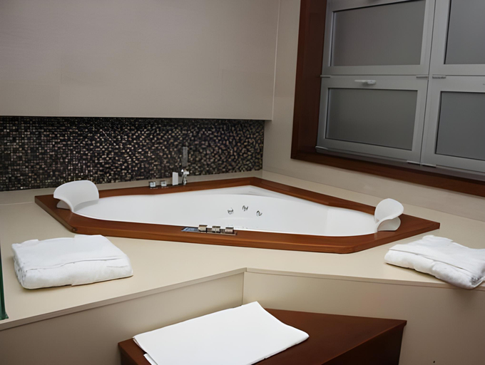 Bathroom 4, Hotel Terminus