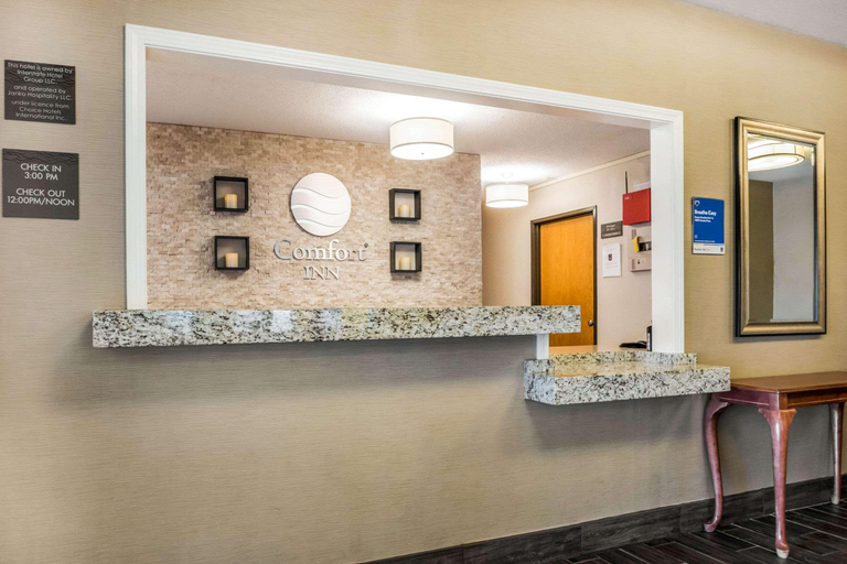 Bathroom 4, Comfort Inn Ottawa Starved Rock Area, La Salle
