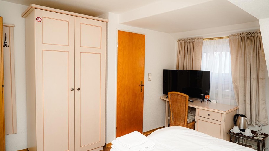 Bedroom 4, Zur-Erholung Busum, Dithmarschen