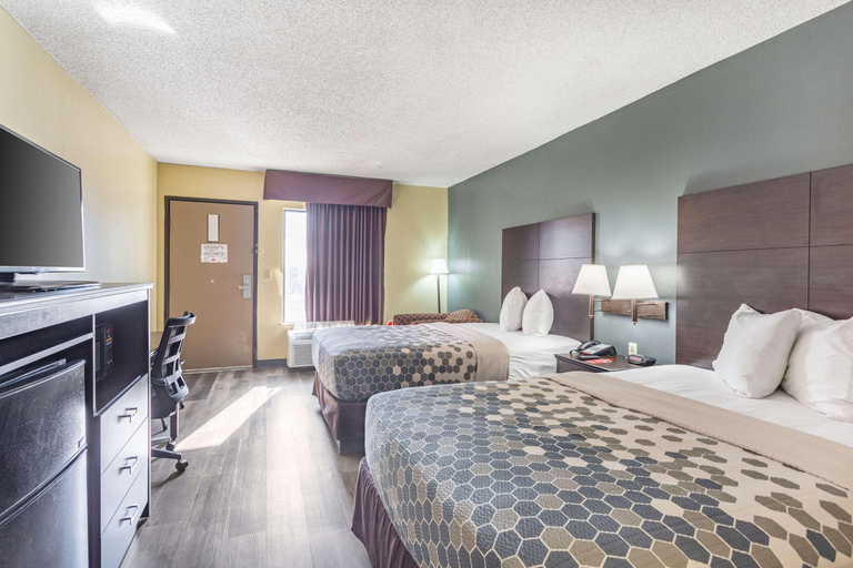 Bedroom 3, Econo Lodge & Suites Clarksville, Montgomery
