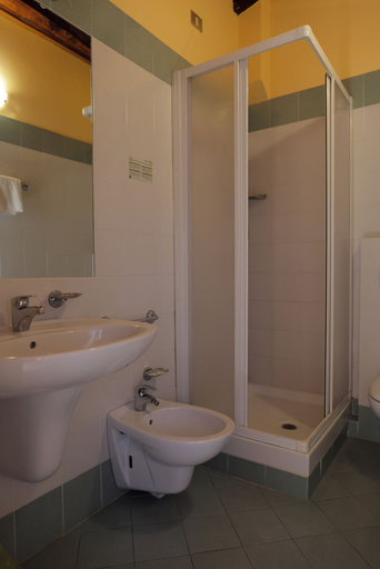 Bathroom 5, Agriturismo Villa Guarnaschelli, Florence