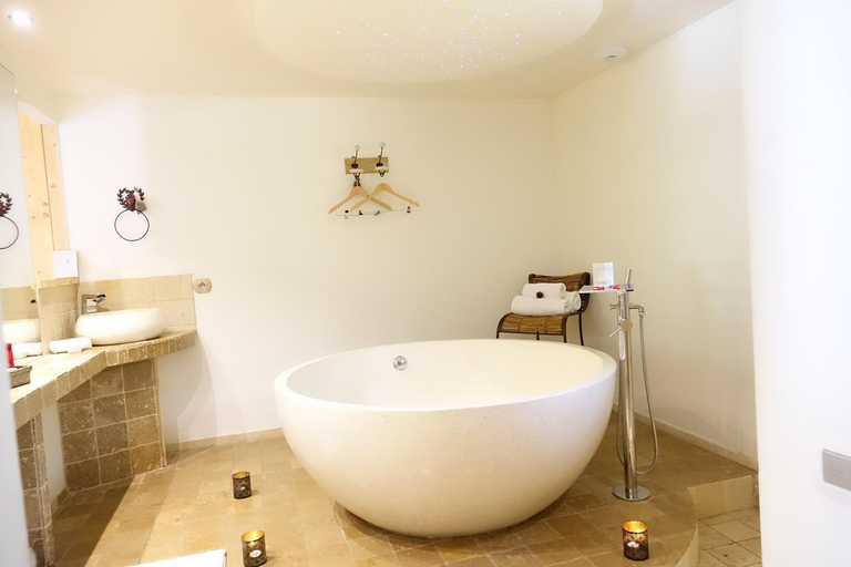 Bathroom 3, Domaine du Haut Jardin Hotel & Chalets Spa Prive, Vosges