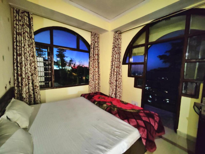 Others 5, Boho Stays near Mall, Shimla